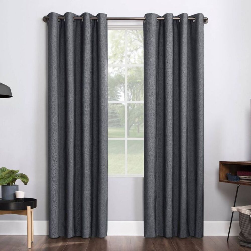 Sun Zero - 84"x52" Noir Dimensional Thermal Extreme Total Bla Charcoal